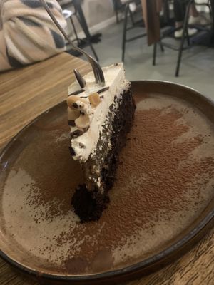 Chocolate caramel cake  at Froindlichst - Daimlerstr in Hamburg