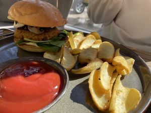   at Froindlichst - Daimlerstr in Hamburg