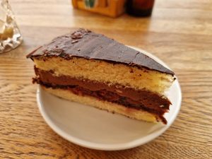 Straciatella Torte at Froindlichst - Daimlerstr in Hamburg