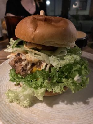 Burger „Kraftprotz"  at Froindlichst - Daimlerstr in Hamburg