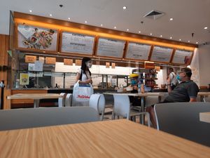 Nice ambiance at SaladStop in Cebu