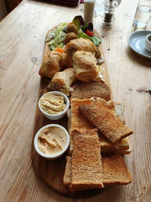 Vegan platter for 2 at The Green Cottage in Louth