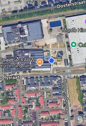Das Restaurant war über Google Maps nicht zu finden, ich habe den Standort dort erneut angegeben. Der Imbiss befindet sich in der Food-Halle  at Foodbar Rauw in Enschede