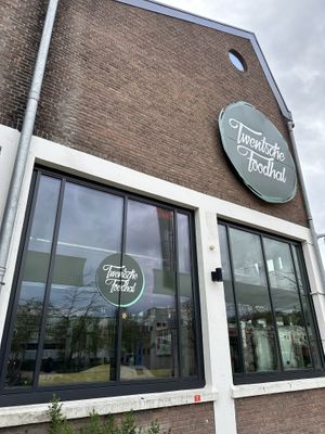 Außenansicht: Food-Halle  at Foodbar Rauw in Enschede