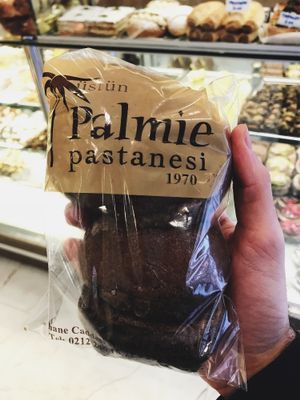 Vegan Pastries at Üstün Palmie Pastanesi in Istanbul