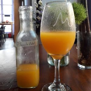 Fresh juice at Oh La La in Cartagena