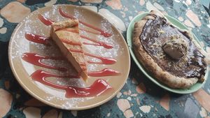 Best cheesecake ever! and chocolate pizza at Purezza Camden in London