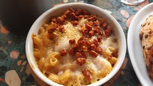 Mac and cheese at Purezza Camden in London