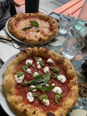 Mozarella and Pesto Pizza 🍕   at Purezza Camden in London