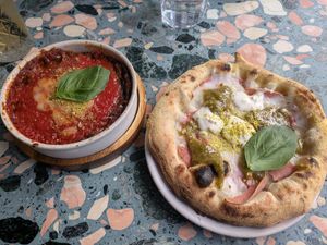 Lunch set menu : 1 small plate , 1 small pizza and 1 drink for £15 at Purezza Camden in London
