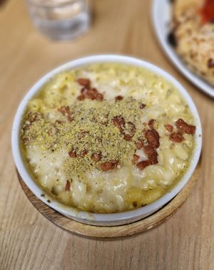 Mac'n'cheese with hemp seeds ❤️ at Purezza Camden in London