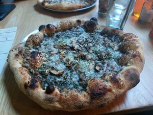 Truffle pizza at Purezza Camden in London
