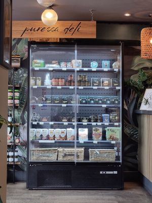 Full of vegan cheese 🧀 at Purezza Camden in London