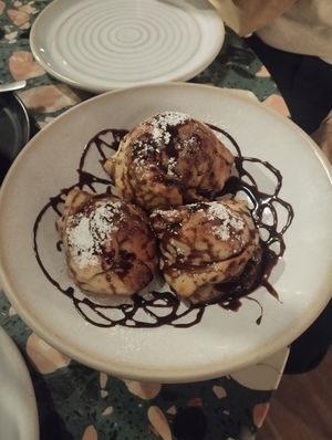 Nutella and stracciatella balls at Purezza Camden in London