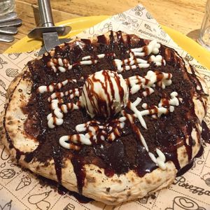 Oreo dessert pizza at Purezza Camden in London