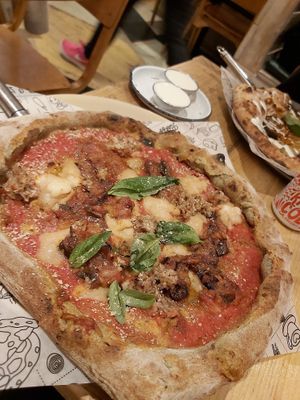 Vegan Pizza made of hemp dough ❤️ at Purezza Camden in London