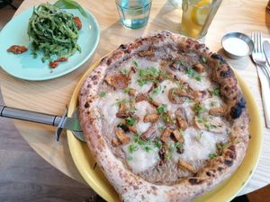 Truffle pizza at Purezza Camden in London