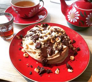 Pannenkoeken, chocolade, banaan, hazelnoten ?❤️?  at Dunk Ontmoet in Groningen