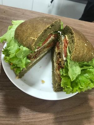 Vegan burguer at Bem Estar Emporio in Guarulhos