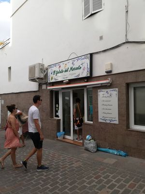 The shop from the outside at Il Gelato del Mercato in Tenerife