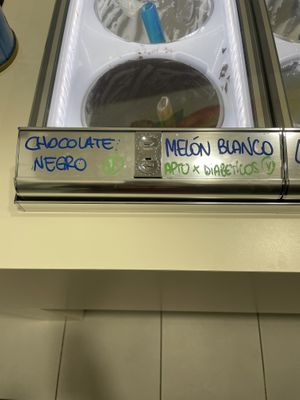 Dark chocolate and white melon  at Il Gelato del Mercato in Tenerife