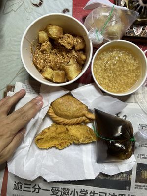 Tabaoed youtiao rojak, tou Suan , curry puff and Pisang goreng at Dough Culture - North Point City in North Singapore