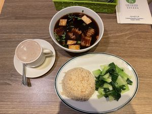 Vegetables, soup and drink taste great !  at Genesis 创世界素食馆 in Central Singapore