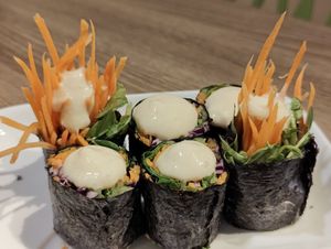 seaweed roll at Genesis 创世界素食馆 in Central Singapore