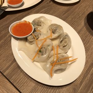 Dumplings at Genesis 创世界素食馆 in Central Singapore