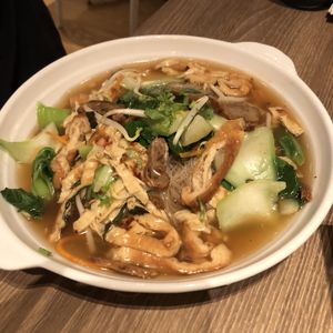 Braised noodles at Genesis 创世界素食馆 in Central Singapore