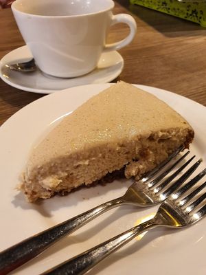 Toufu cheese cake at Genesis 创世界素食馆 in Central Singapore