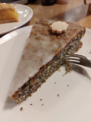 Mohnkuchen at PurNatur in Kempten