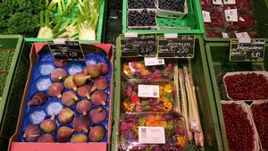 flowers to eat at PurNatur in Kempten