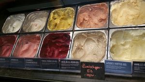 vegan ice cream! at PurNatur in Kempten