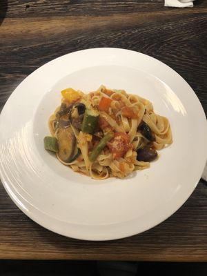 Fettuccine with vegetables  at Hun Hau 恆好咖啡藝文 in Hengchun