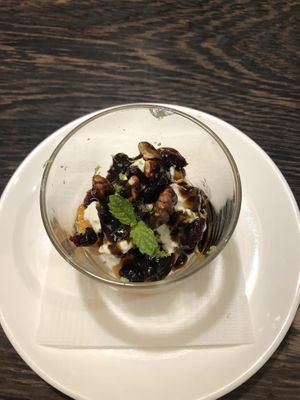 Land in harmony (dessert)  at Hun Hau 恆好咖啡藝文 in Hengchun