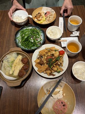   at DeliSoys - Shàng Shàn Dòu Jiā 上善豆家 in Taipei