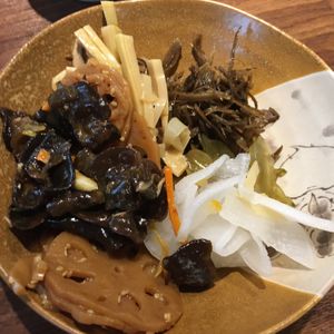 Cold appetizers from the salad bar at DeliSoys - Shàng Shàn Dòu Jiā 上善豆家 in Taipei