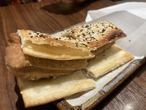 Clay oven roll with fried bread sticks (ovo-vegetarian) at DeliSoys - Shàng Shàn Dòu Jiā 上善豆家 in Taipei