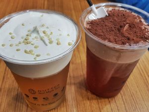 Four Seasons Tea with Nut Cream and Earl Grey Tea with Chocolate Nut Cream at NUTTEA 堅果奶茶 in Taipei