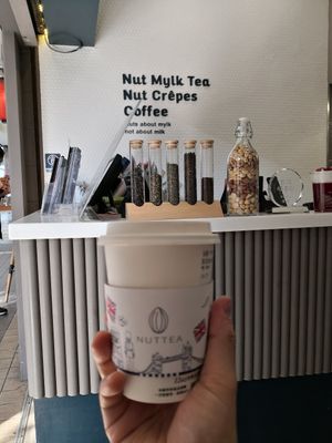Vegan Latte at NUTTEA 堅果奶茶 in Taipei