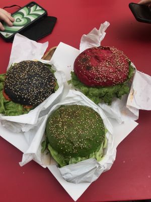 burgers at BWAMOA in Toulouse