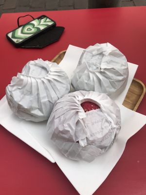 burgers at BWAMOA in Toulouse