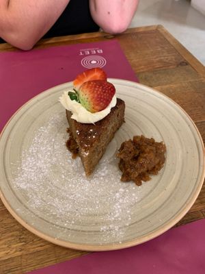 carrot cake at Beet Vegetariano in Torrevieja