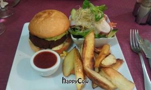 Hamburger at Beet Vegetariano in Torrevieja