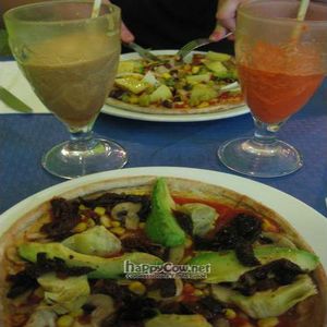 vegan pizza at Beet Vegetariano in Torrevieja