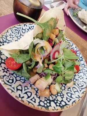 1er plato ensalada at Beet Vegetariano in Torrevieja