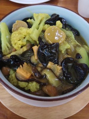 Dishes at ZiZai Xuan SuShi LiaoLi in Shanghai