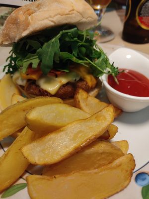 moving mountains burguer at Hakuna Matata Veggie in Madrid