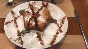 pastela marroquí at Hakuna Matata Veggie in Madrid